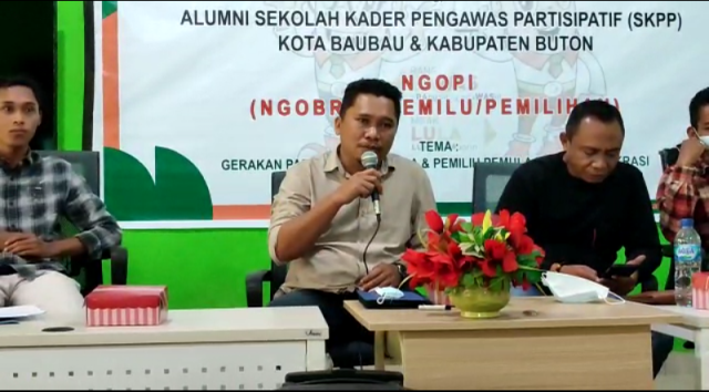 ketua Bawaslu Buton Dan Alumni SKPP Kabupaten Buton “NGOPI” Bareng Gerakan Pemuda Ansor dan Pemilih Pemula